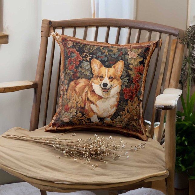 Pembroke Welsh Corgi im Viktorianischen Blumengart Kissen (Von Creator hochgeladen)