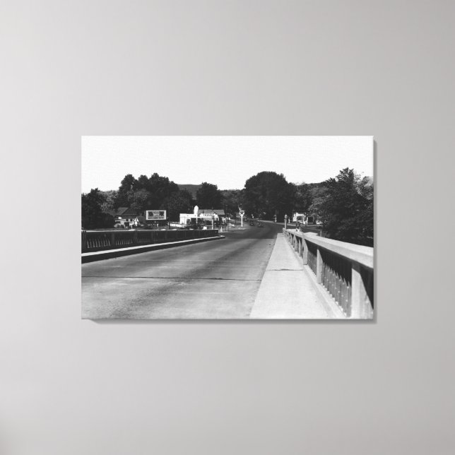 Pendleton, Oregon Ost Eintritt Stadtansicht Leinwanddruck (Vorderseite)