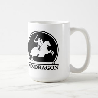 Pendragon stellt Logo-Tassen dar Tasse