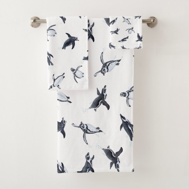 Penguin Flight Squad | Ocean Art Design Badhandtuch Set (Insitu)
