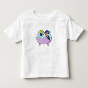 Penguin in der Badewanne mit Duck Kleinkind T-shirt