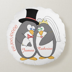Penguin-Liebe-personalisiertes Andenken Rundes Kissen