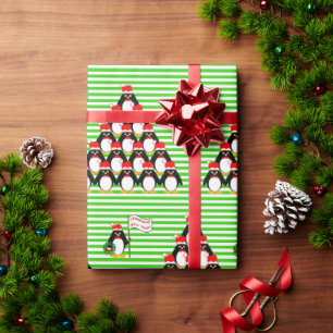 Penguin Pyramid Green Strip Weihnachten Geschenkpapier