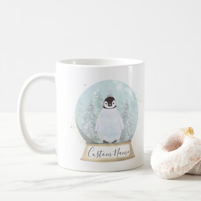 Penguin Snow Globe Custom Name Mug Christmas Gift Kaffeetasse (Mit Donut)