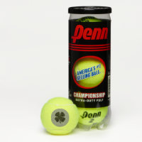 Penn-Tennisbälle aus schwarzem Klee