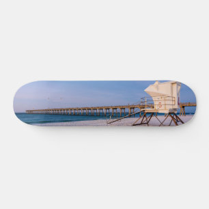 Pensacola Morning Rettungsschwimmer und Pier Skateboard