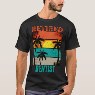 Pensionierter Lehrer beim Angeln T-Shirt