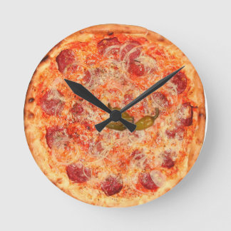 Pepperoni Pizza Time Runde Wanduhr