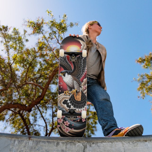 Peregrine falcon  Skateboard (Außenbereich 1)