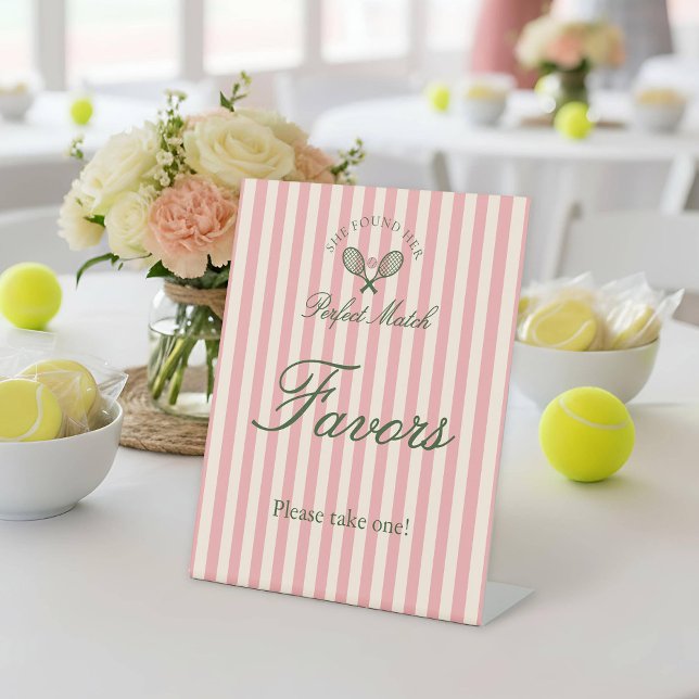 Perfect Match Tennis Bridal Shower Favor Sockelschild (Von Creator hochgeladen)