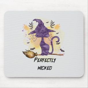 Perfekt gekickt - Schwarze Hexenkatze Mousepad