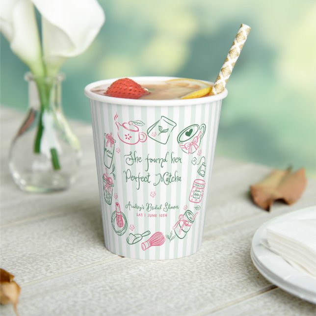 Perfekte Matcha-Rosa und Grüne Brautparty Pappbecher (In Situ)