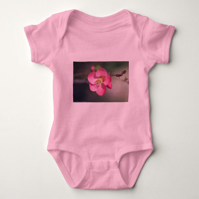 Perfekte rosa Blütenruhe Baby Strampler (Vorderseite)