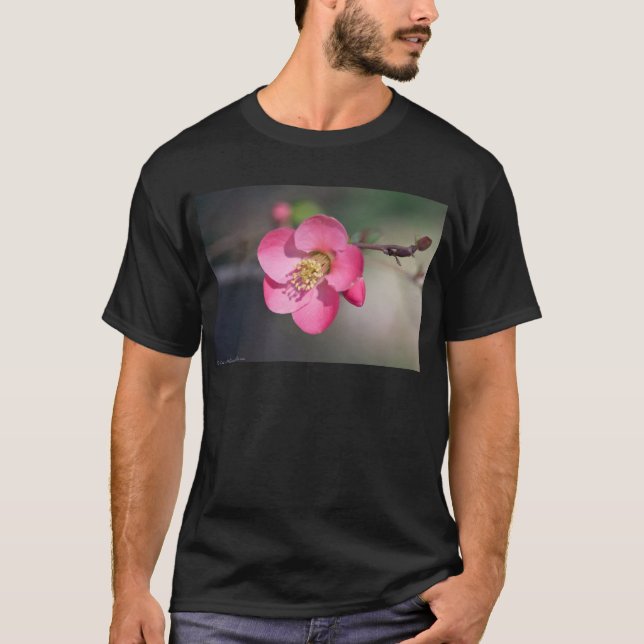Perfekte rosa Blütenruhe T-Shirt (Vorderseite)
