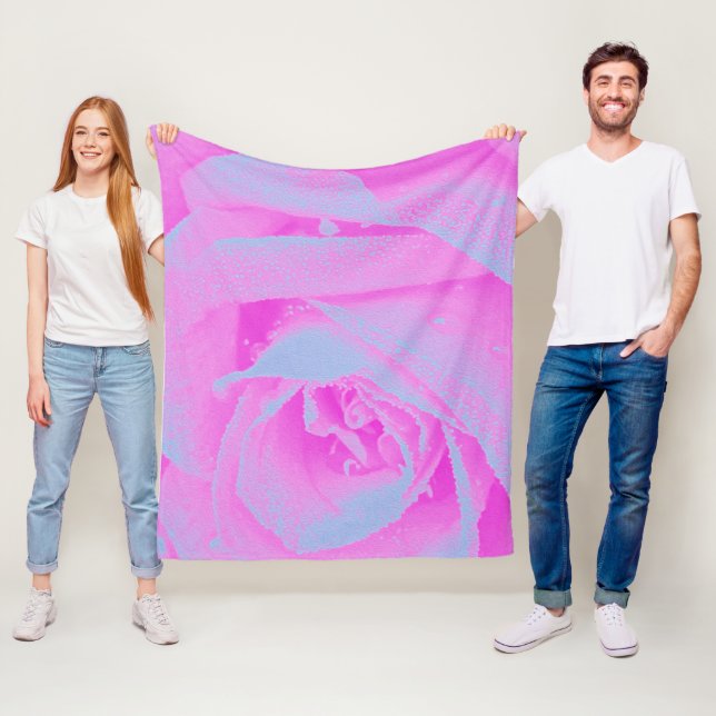 Perfekte Rose für Hot Pink und Light Blue Fleecedecke (Beispiel)