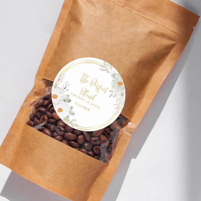 Perfekter Blend Weißer Blume Hochzeitskaffee Runder Aufkleber (Von Creator hochgeladen)