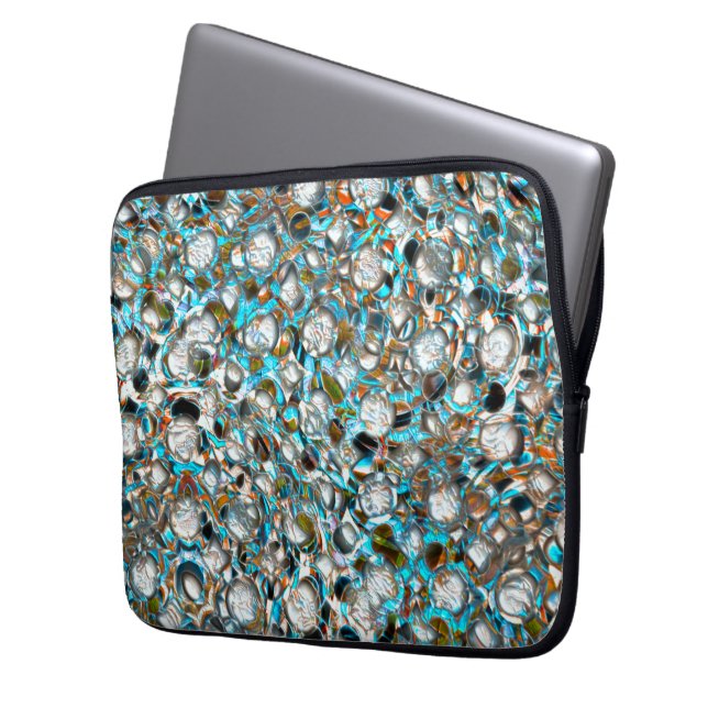 Perforiertes blaues Stück über weißer Textur Laptopschutzhülle (Vorderseite Links)
