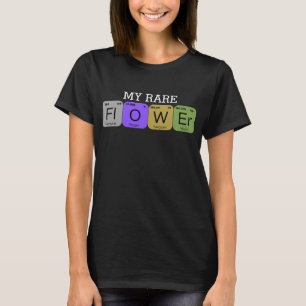 Periodischer Text mit der seltenen Blume T-Shirt