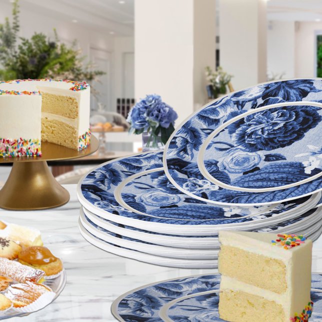 Periwinkle Blue Floral Toile No.1 Pappteller (Von Creator hochgeladen)