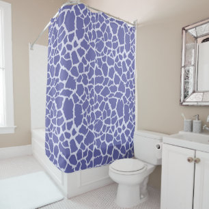 Periwinkle Giraffe Print Duschvorhang