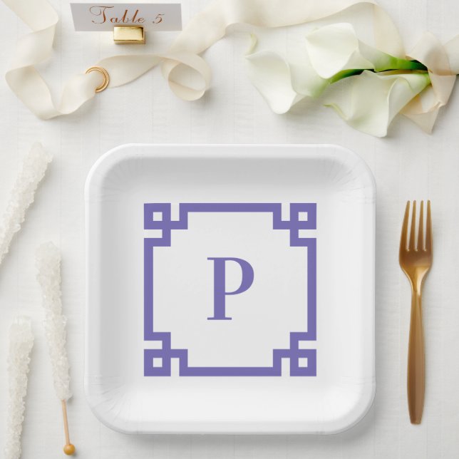 Periwinkle griechisches Monogramm für die Schlüsse Pappteller (Hochzeit)