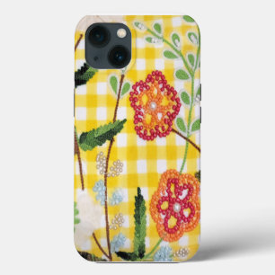 Perlen-Blumenmuster auf Gingham iPhone 13 Hülle