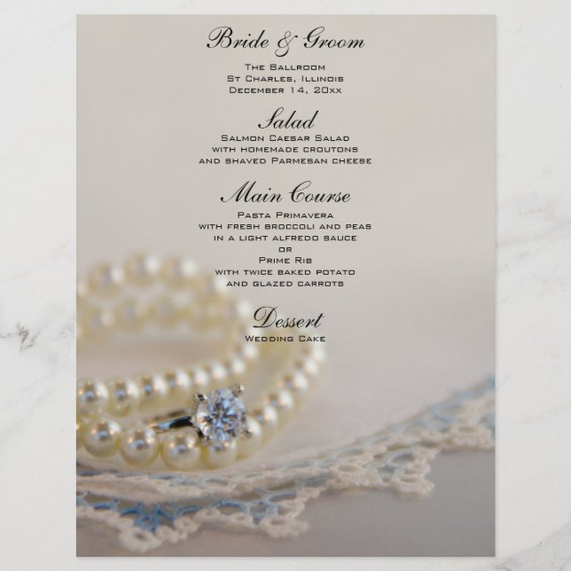 Perlen, Diamantring und Blue Lace Wedding Menu (Vorderseite)
