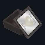 Perlen-Geburtstags-Geschenkboxen Schmuckkiste<br><div class="desc">Ein Digitalbcon Bilder entwerfen die Aufmachung eines Schwarzen, des Platinsilbers und des Perlenfarbthemas mit einer Vielzahl der kundenspezifischen Bilder, der Formen, der Muster, der Arten und des Schriftartes in diesen ein-von-ein-netten "Perlen-Jahrestags-Geschenkboxen." Dieser attraktive und elegante Entwurf macht das perfekte Geschenk für den liebte ein auf Ihrem speziellen Jahrestag! Ein was...</div>