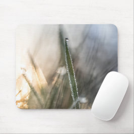 Perlen im Gras Mousepad