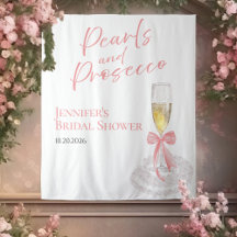 Perlen und Prosecco | Brautparty-Backdrops