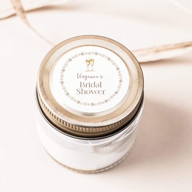 Perlen und Prosecco-Brautparty Runder Aufkleber (Pearls and Prosecco Bridal Shower Sticker
)