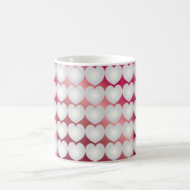 Perlenherzen auf rubinischem Hintergrund Kaffeetasse (Mittel)