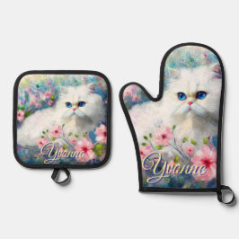 Persian Cat Blue Eyes in Pink Flowers Personalized Ofenhandschuh & Topflappen-Set