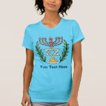Persian Magen David Menorah T-Shirt<br><div class="desc">Dieses Bild wurde aus einer antiken persischen jüdischen Fliese mit einer Menorah mit einem Magen David (Stern von David) gerahmt von Olivenzweigen. Die Unvollkommenheiten des originalen,  handbemalten Bildes wurden bewahrt.</div>