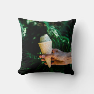 Person holding ice cream kissen