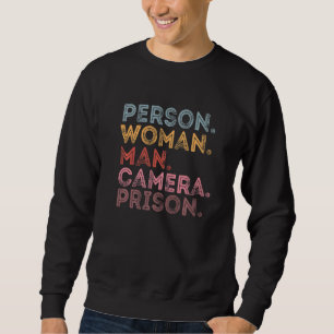 Person Woman Man Kamera Gefängnis Sweatshirt