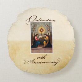 Personalisieren, 10. Ordination Anniversary Angels Rundes Kissen