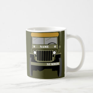 Personalisieren des Vintagen Militärfahrzeugs der  Kaffeetasse