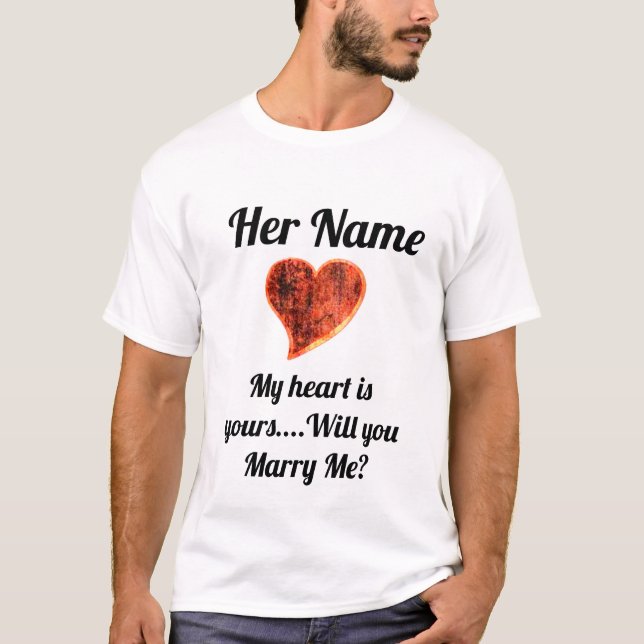 Personalisieren Sie das Shirt Marry Me ...sie wird (Vorderseite)