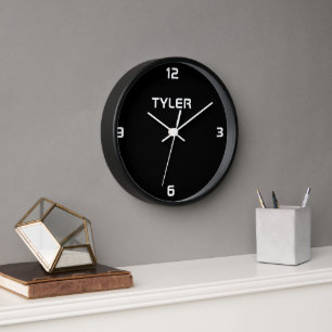 Personalisieren Sie den weißen Namen auf schwarzer Uhr