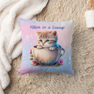 Personalisieren Sie Niedlich Kitten in einem Teacu Kissen