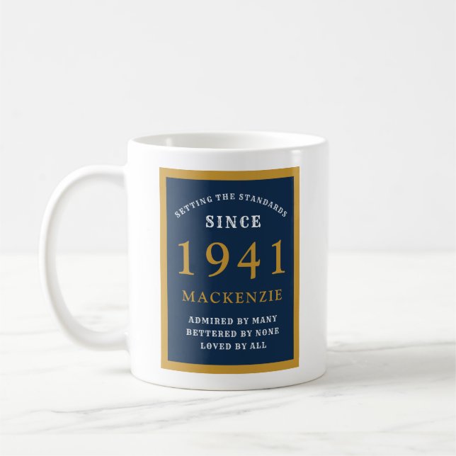 Personalisiert 80. Geburtstag 1941 Elegant Blue Go Kaffeetasse (Links)