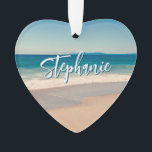 Personalisiert Beach Foto Blue Landschaftlich Ornament<br><div class="desc">Ein schönes Vintages Foto eines Strandes in Kalifornien,  herzerformte Weihnachtsschmuck. Passen Sie Ihren Namen an,  um Ihr eigenes personalisiertes Geschenk zu kreieren. Für kürzere Namen gibt es viel Platz,  um den Schriftart zu vergrößern. Es gibt viele schöne,  moderne Kalligraphie-Schriftzeichen zur Auswahl.</div>