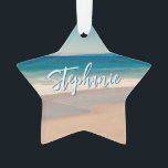 Personalisiert Beach Foto Blue Landschaftlich Ornament<br><div class="desc">Ein schönes Vintages Foto eines Strandes in Kalifornien Sterne geformt Acryl Weihnachtsschmuck. Passen Sie Ihren Namen an,  um Ihr eigenes personalisiertes Geschenk zu kreieren. Für kürzere Namen gibt es viel Platz,  um den Schriftart zu vergrößern. Es gibt viele schöne,  moderne Kalligraphie-Schriftzeichen zur Auswahl.</div>