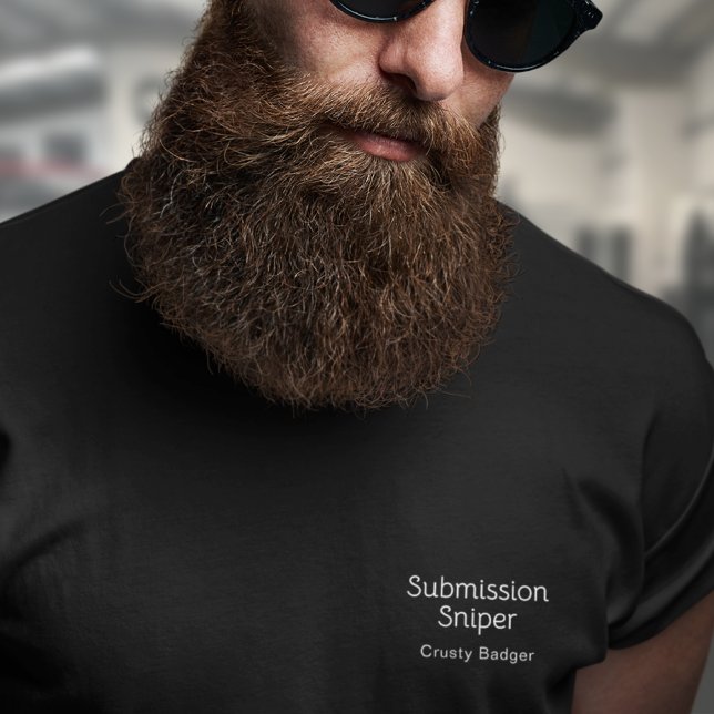 Personalisiert BJJ Jiu Jitsu Submission Sniper Bla T-Shirt (Submission Sniper Black T-shirt worn in the gym.)