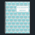 Personalisiert Blue Hanukkah Menorah Sketchbook Notizbuch<br><div class="desc">Dieses besondere Sketchbook zeigt eine schöne Menorahrade in aquamarinem Blau auf dem Cover,  personalisiert mit Ihrem Namen. Ideal,  um Ihre Gedanken,  Ideen und Kreativität während Hanukkah zu erfassen. Ein durchdachtes und einzigartiges Geschenk für die Ferienzeit.</div>