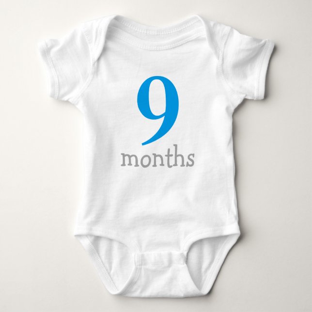 Personalisiert Blue Monthly Baby Baby Strampler (Vorderseite)