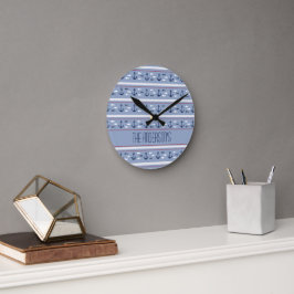 Personalisiert Blue White Nautic Anchors Runde Wanduhr