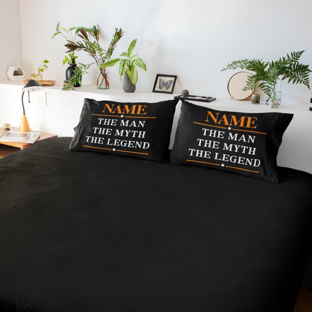Personalisiert den Mann, den Mythos, die Legende Kissenbezug (Von Creator hochgeladen)