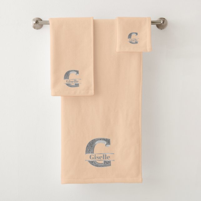 Personalisiert G Initial Silver Monogram Ihr Name  Badhandtuch Set (Insitu)
